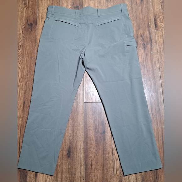 Tilley Canada Men's Pants Hiking Outdoors Ripstop Green  HQ Size 44 Actual 45x30 - Picture 6 of 12